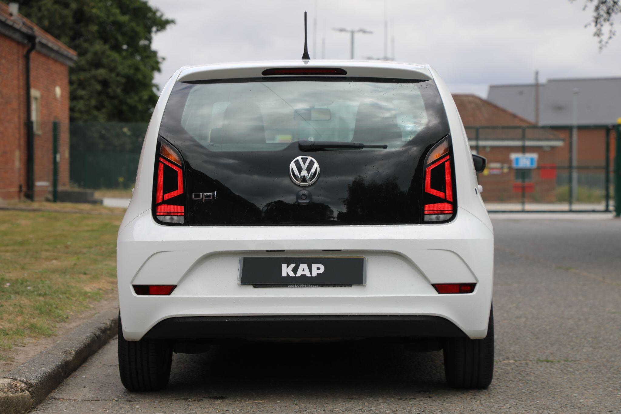 Large vehicle image